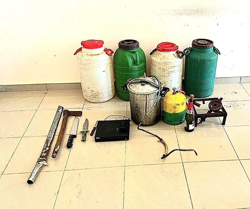 F9DACE61-FCE6-4C9E-A62F-37FD9505CA96