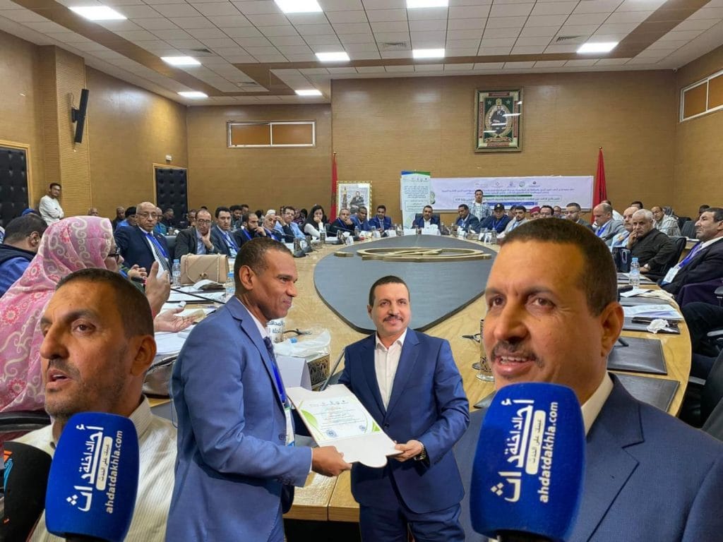 Picsart_24-12-14_22-48-34-952