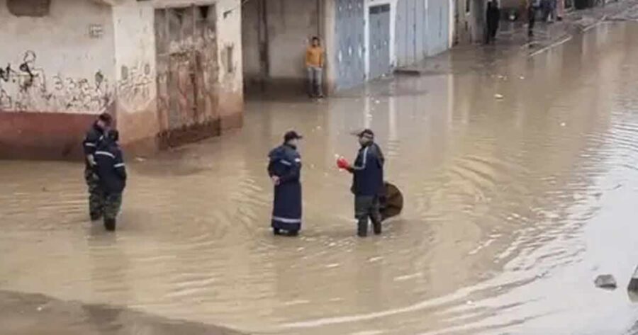 Inondations-a-Ksar-El-Kebir-larmee-deployee-sur-instructions-royales